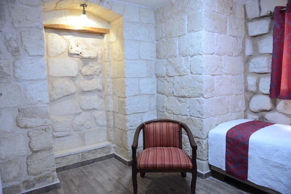 Mensa Christi Guesthouse นาซาเรธ ภายนอก รูปภาพ